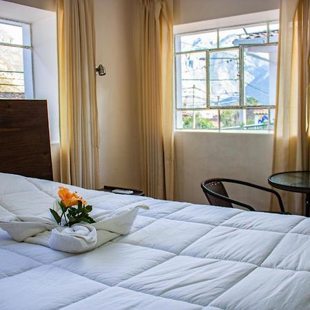 Hotel Los Laureles Calca Zewnętrze zdjęcie