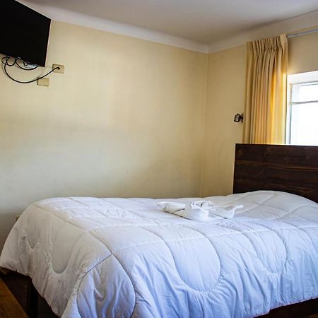 Hotel Los Laureles Calca Zewnętrze zdjęcie