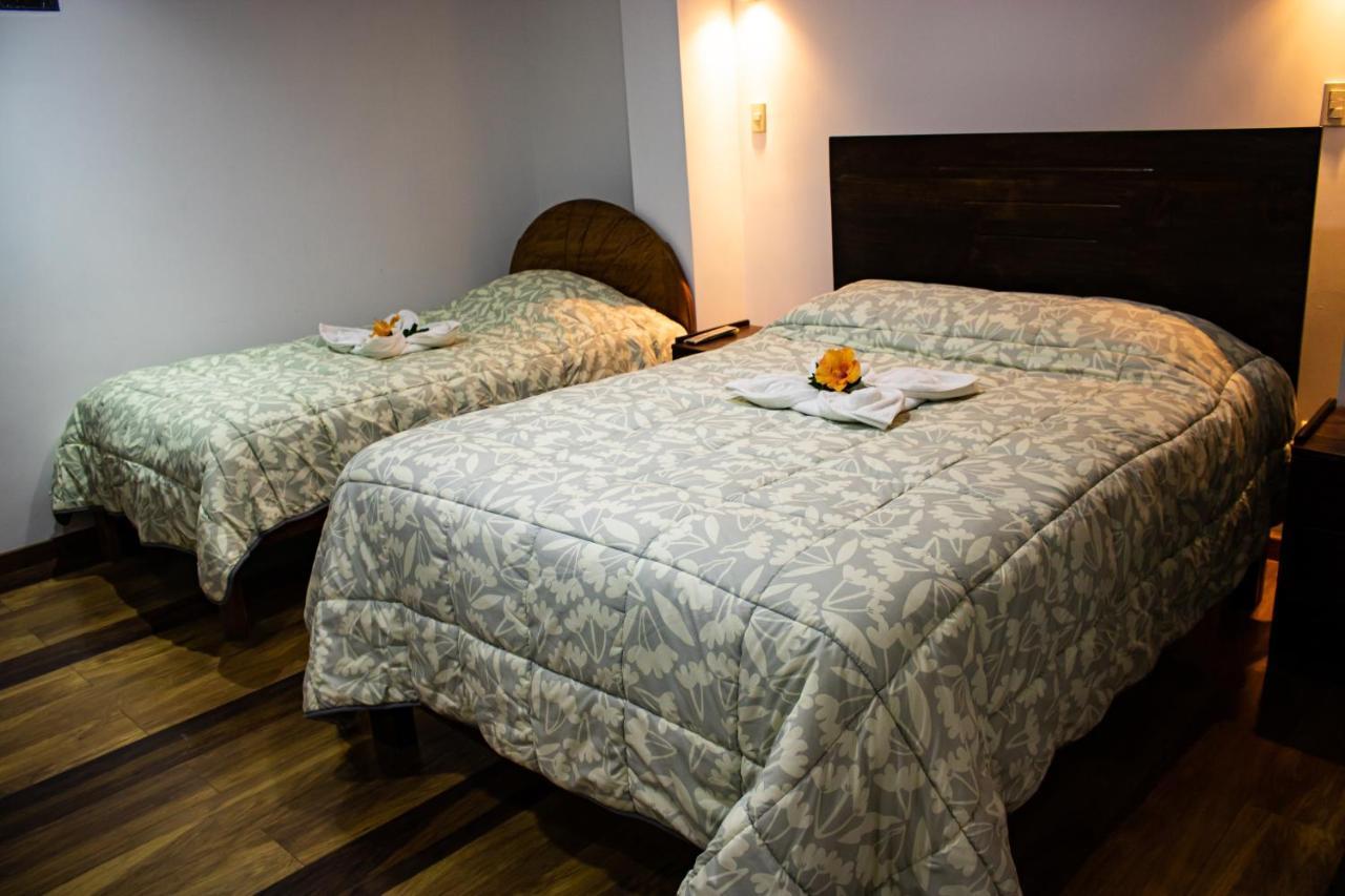Hotel Los Laureles Calca Zewnętrze zdjęcie