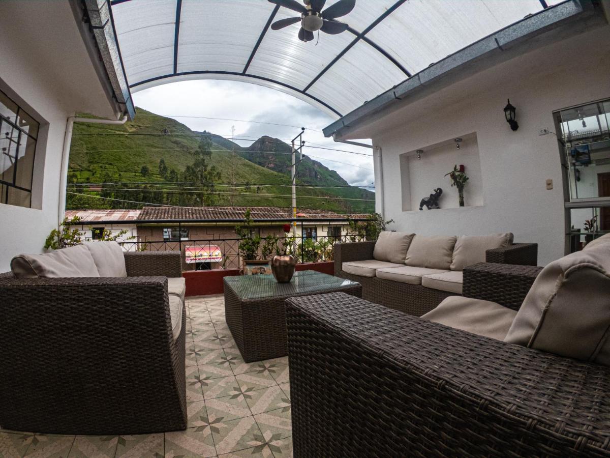 Hotel Los Laureles Calca Zewnętrze zdjęcie