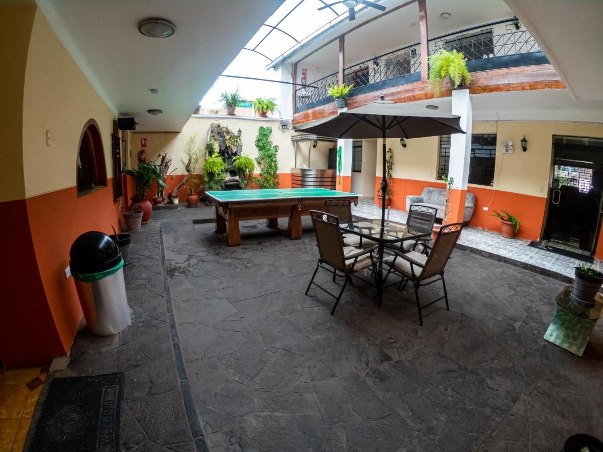 Hotel Los Laureles Calca Zewnętrze zdjęcie