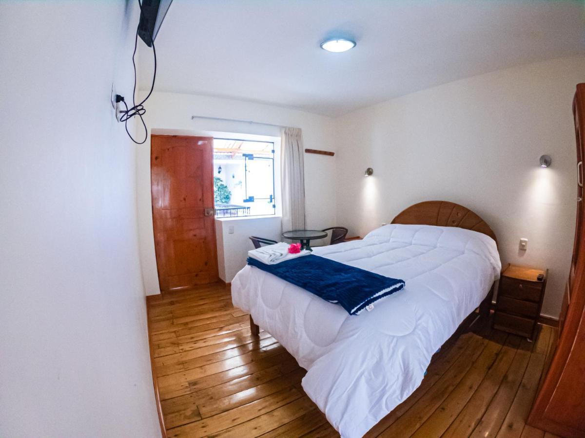 Hotel Los Laureles Calca Zewnętrze zdjęcie