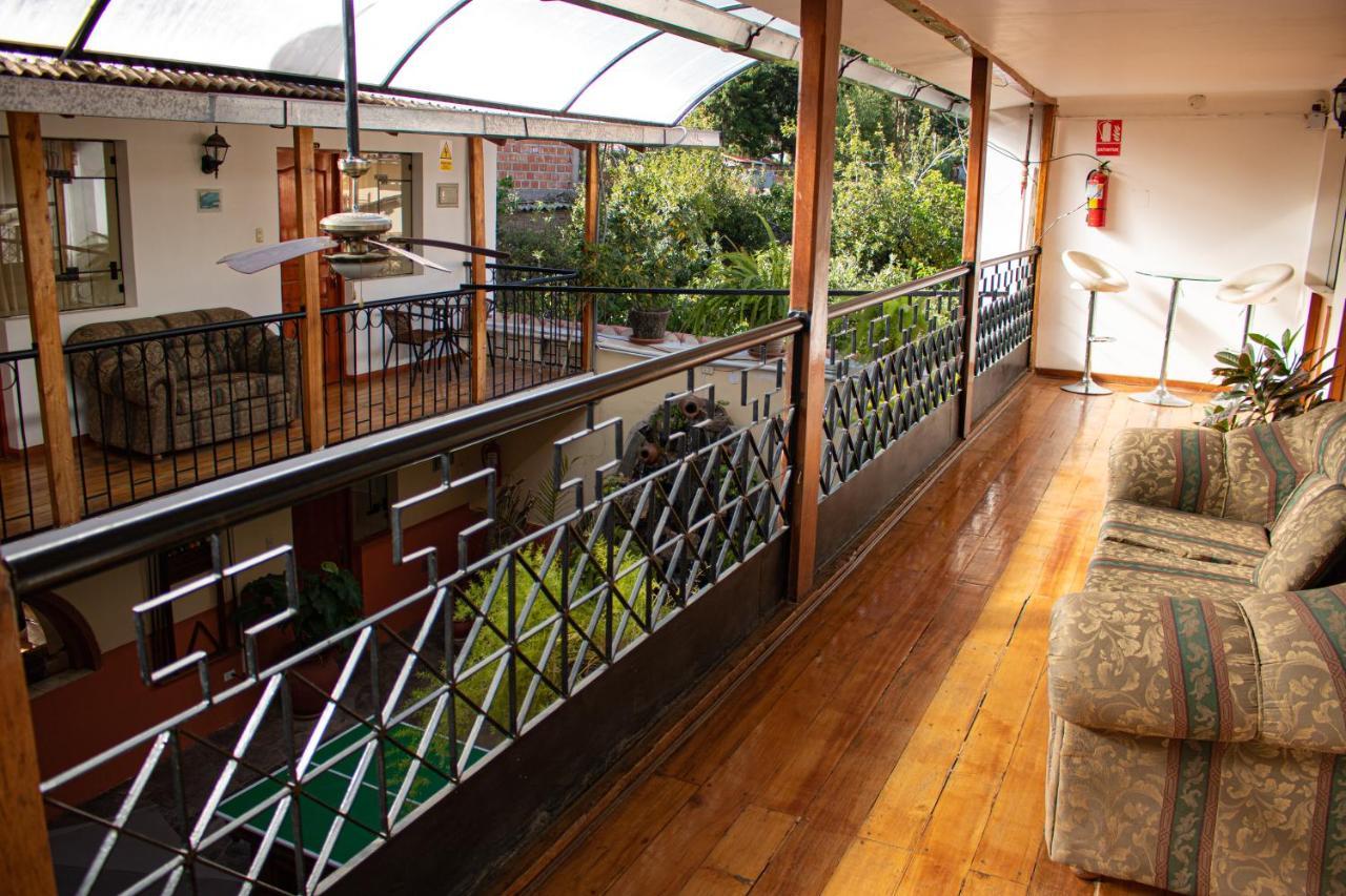 Hotel Los Laureles Calca Zewnętrze zdjęcie