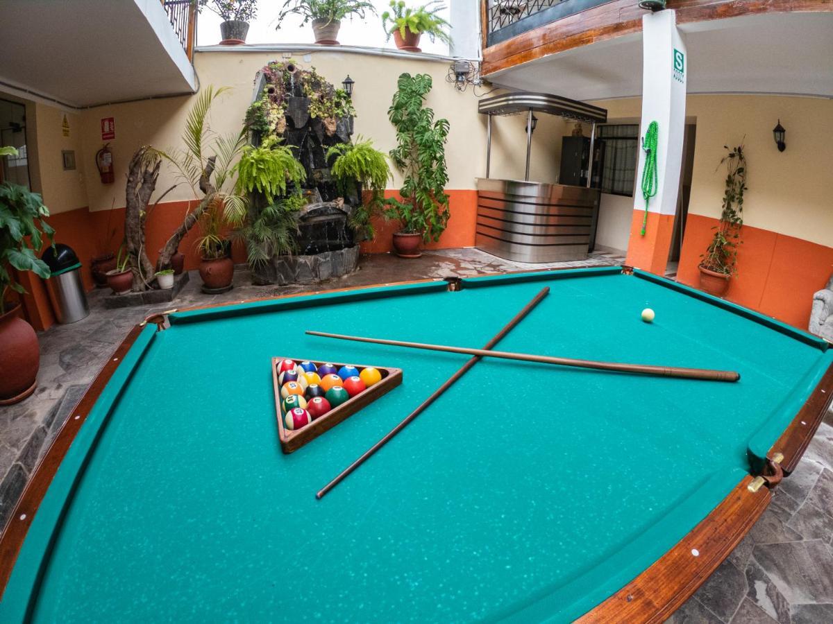 Hotel Los Laureles Calca Zewnętrze zdjęcie