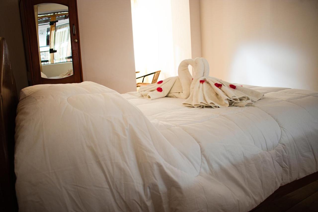 Hotel Los Laureles Calca Zewnętrze zdjęcie