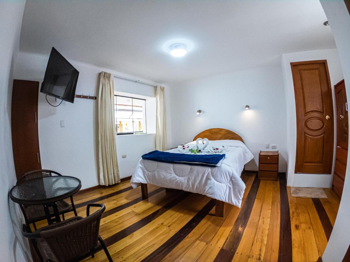 Hotel Los Laureles Calca Zewnętrze zdjęcie