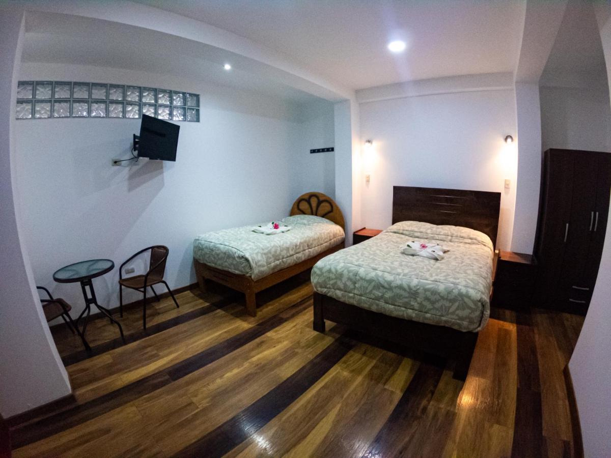 Hotel Los Laureles Calca Zewnętrze zdjęcie