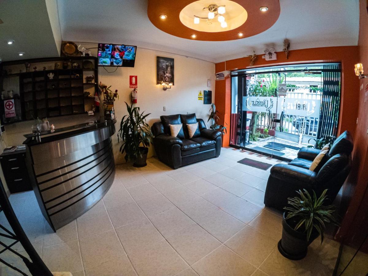 Hotel Los Laureles Calca Zewnętrze zdjęcie